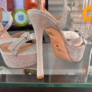 🆕Stuart Weitzman Silver Platform Heels